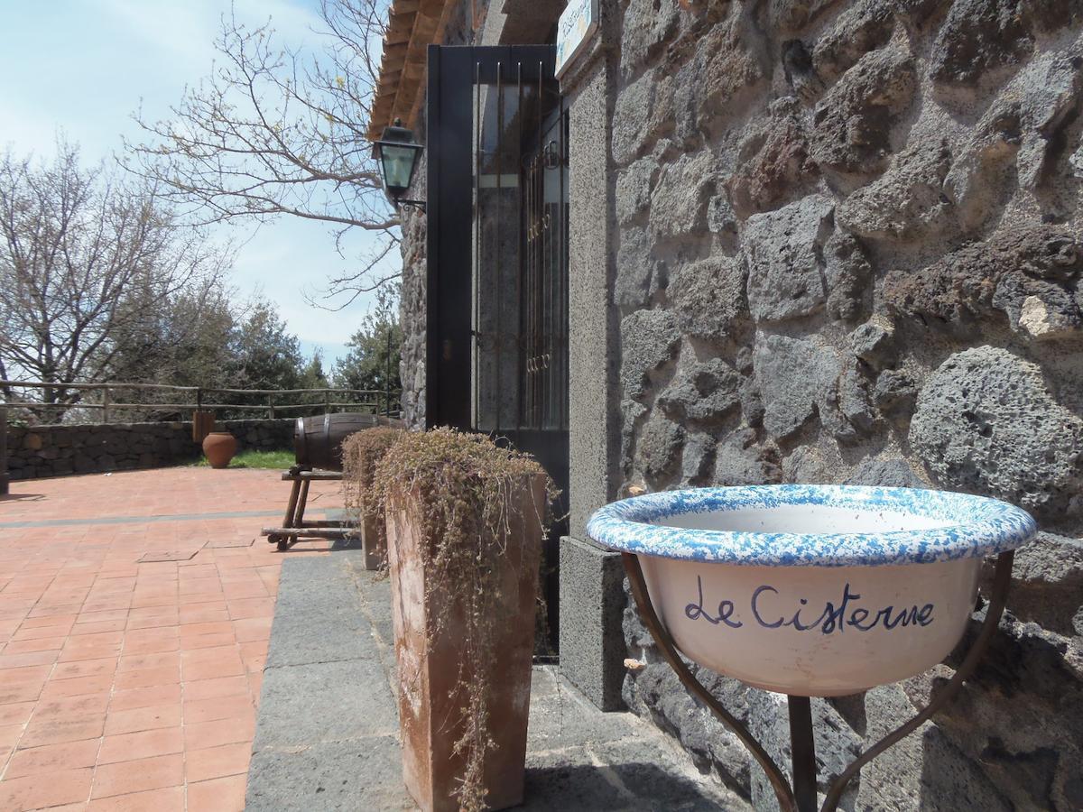 ホテル Le Cisterne Dell'Etna Calcerana-Marina エクステリア 写真
