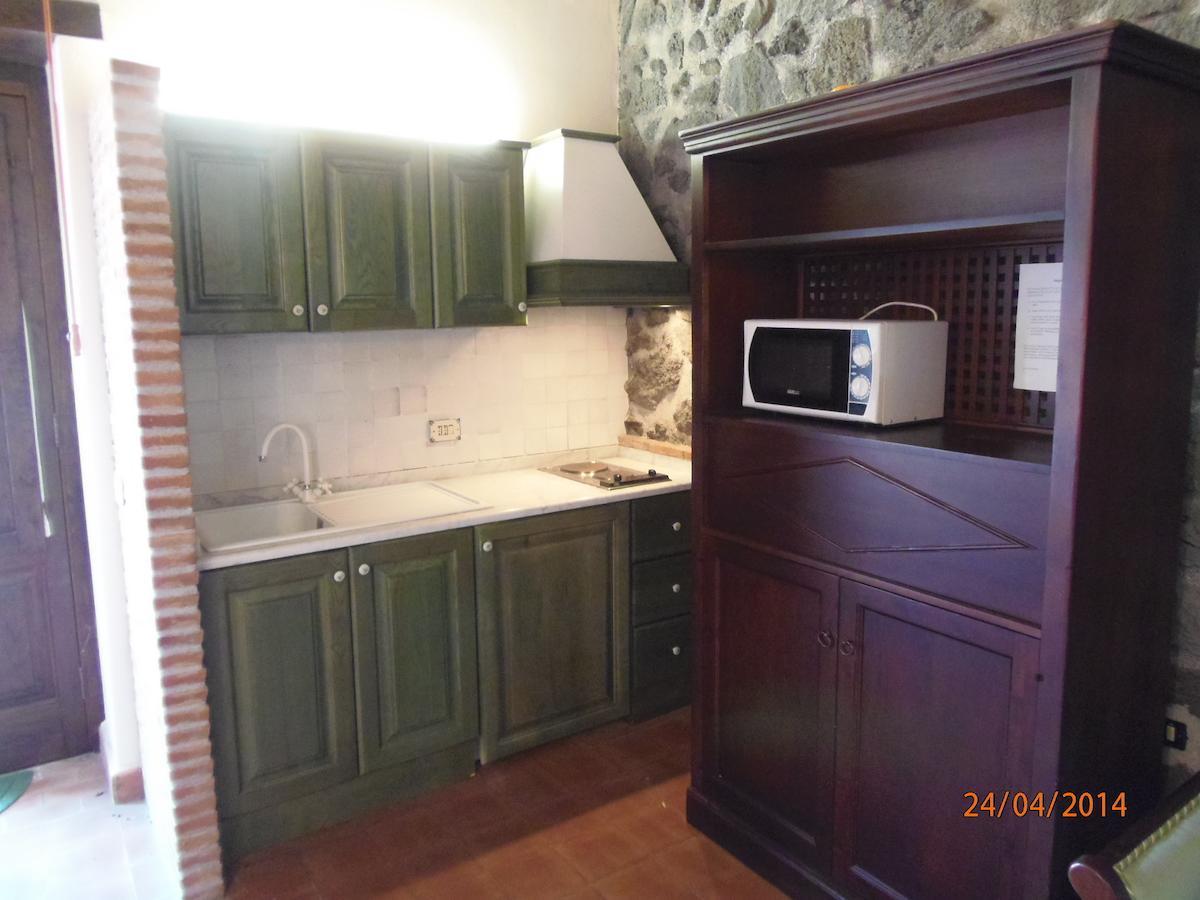 ホテル Le Cisterne Dell'Etna Calcerana-Marina 部屋 写真